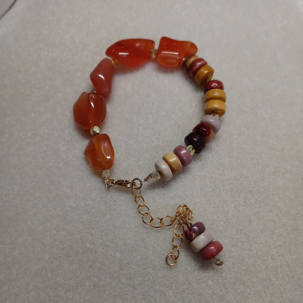 Carnelian and Mookiate bracelet